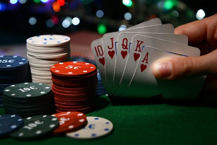 Domino QQ table on markas338 login showing player hands and betting interface